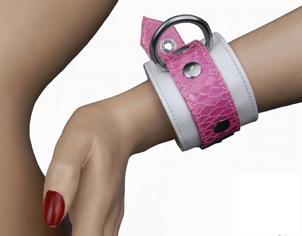Esposas Barbie manos
